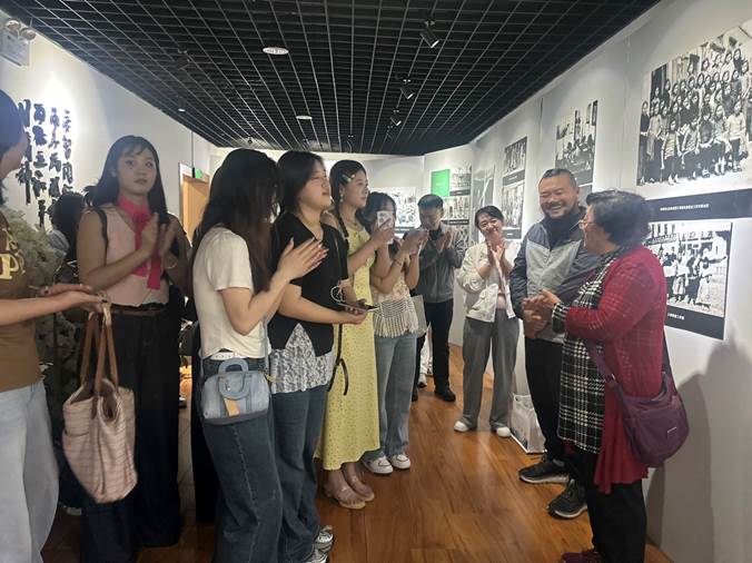 图示, 示意图
中度可信度描述已自动生成:ver1